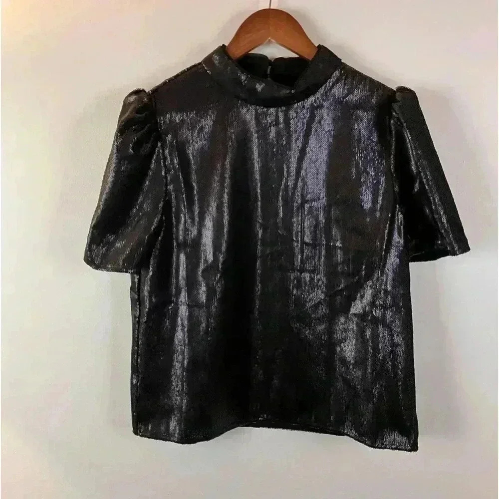 NWT Rollee-Salt Full Sequin Puff Sleeve Whimsical Holiday Short-Sleeve Top